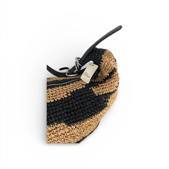 FREE PEOPLE *NWT* Shoulder Bag Black Motif Black Mix Woven Lined Zip - Picture 5 of 5